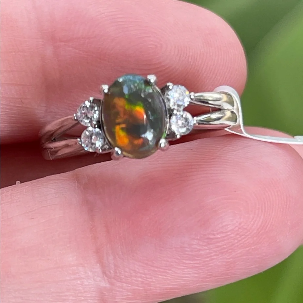NWT Genuine Natural Black Opal & CZ Ring set in 925 Silver size 7